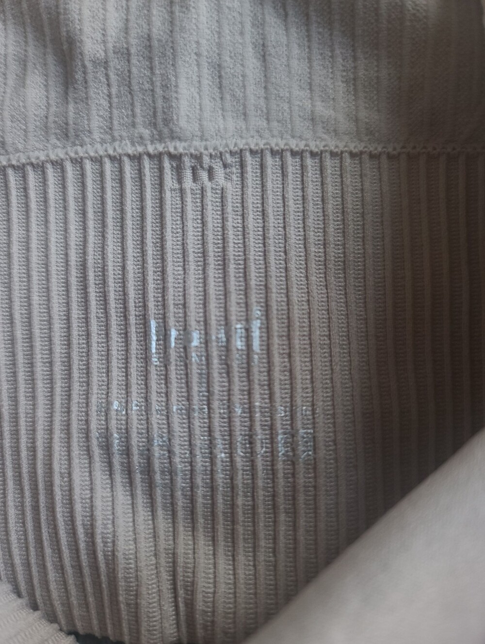 Seamless Ribbed Top - Picture 4 of 4